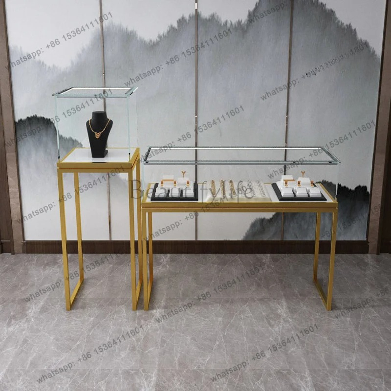 Personnalisé. Vitrine de bijou - Luxury Watch E Jewellery avis et prix