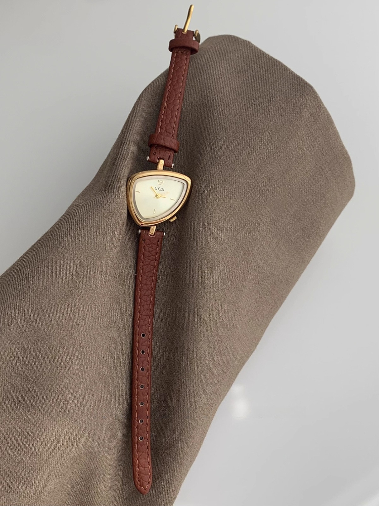 Femmes montre à Quartz Simple  - Watch Triangle Luxury avis et prix