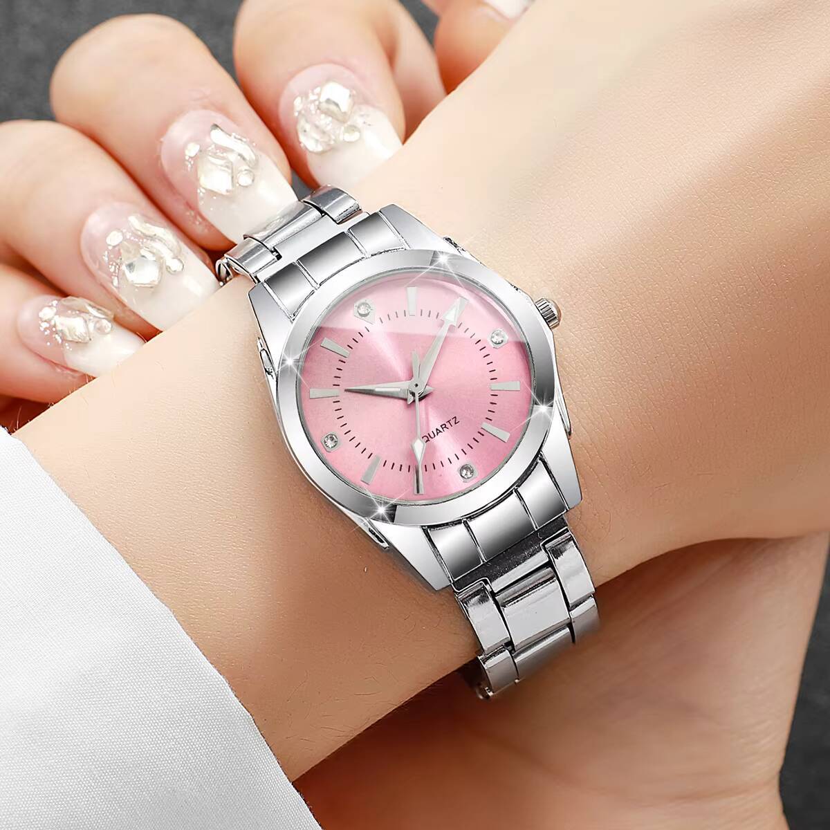 Montres de luxe à strass pour  - Luxury Watch For Women avis et prix