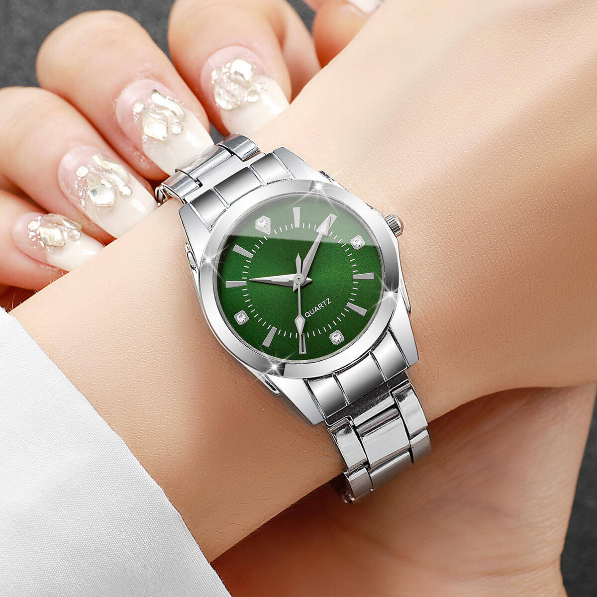 Montres de luxe à strass pour  - Luxury Watch For Women avis et prix